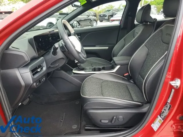 2025 Kia K4 GT-Line photo 18