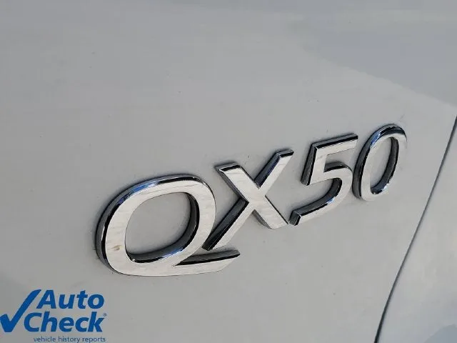 2021 INFINITI QX50 LUXE photo 8
