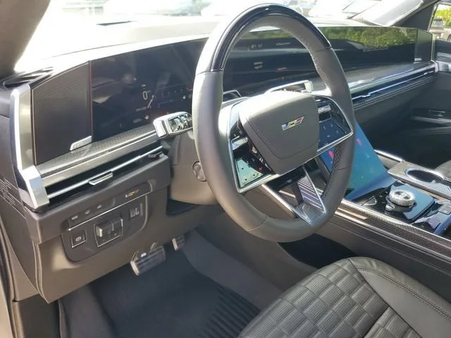 2026 Cadillac Escalade V-Series photo 17