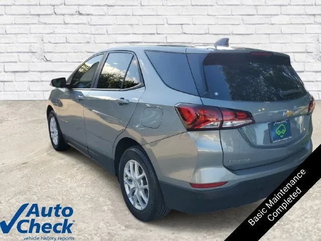 2024 Chevrolet Equinox LS photo 2
