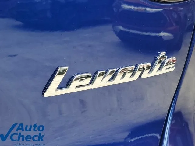 2023 Maserati Levante GT photo 8