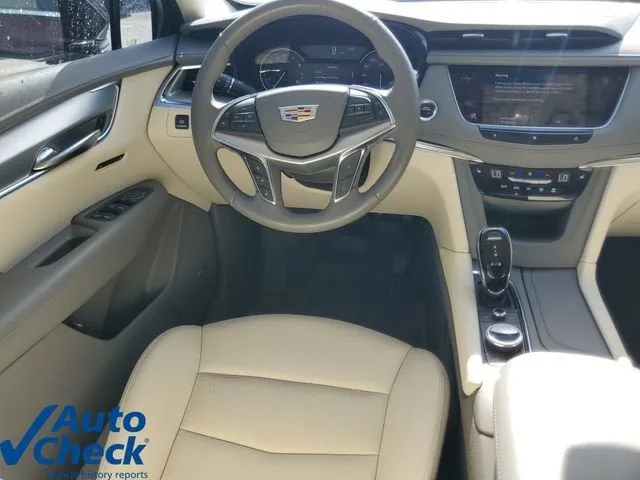 2021 Cadillac XT5 FWD Premium Luxury photo 17