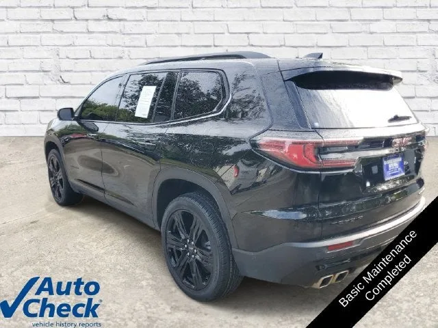 2024 GMC Acadia Elevation photo 2