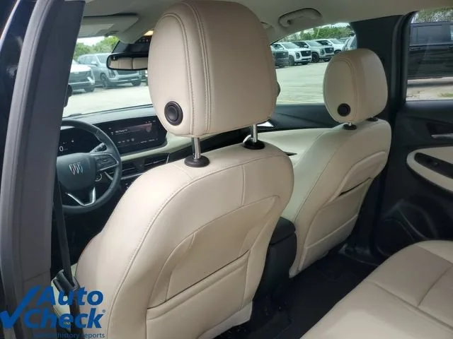 2024 Buick Encore GX Avenir photo 13