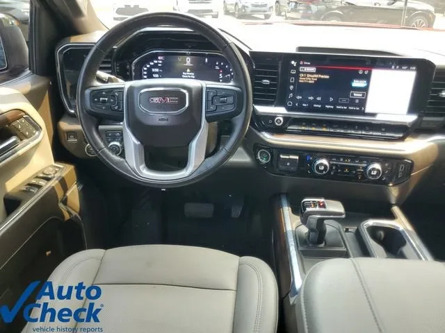 2024 GMC Sierra 1500 SLT photo 14