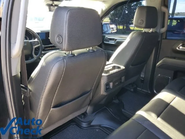 2024 Chevrolet Silverado 1500 RST photo 12