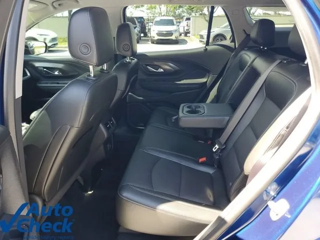 2023 GMC Terrain SLT photo 12