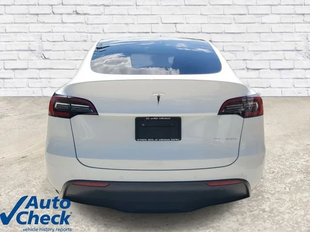 2021 Tesla Model Y Long Range photo 3