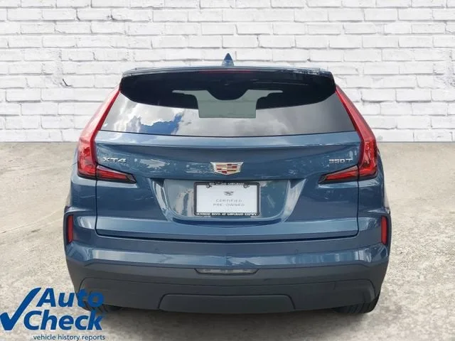 2024 Cadillac XT4 Luxury photo 3