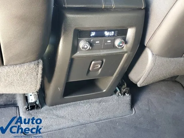 2023 Chevrolet Traverse LT Leather photo 16
