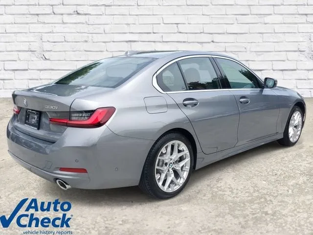 2026 BMW 3 Series 330i NA photo 4