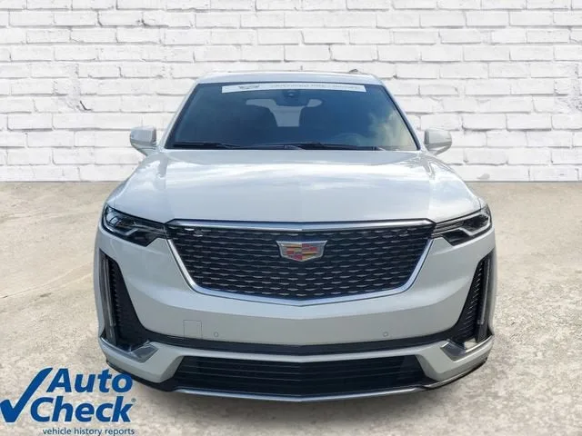 2024 Cadillac XT6 Luxury photo 6
