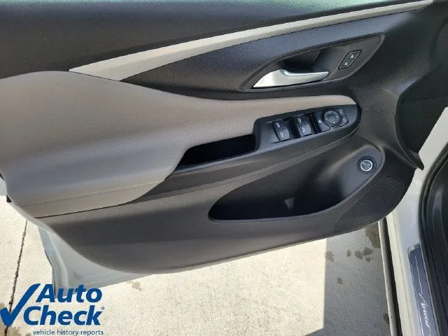 2024 Buick Envista Avenir photo 21