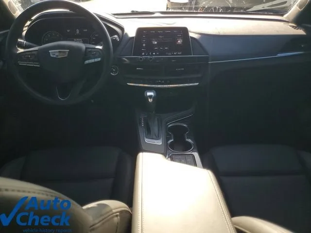 2024 Cadillac CT4 Luxury photo 13