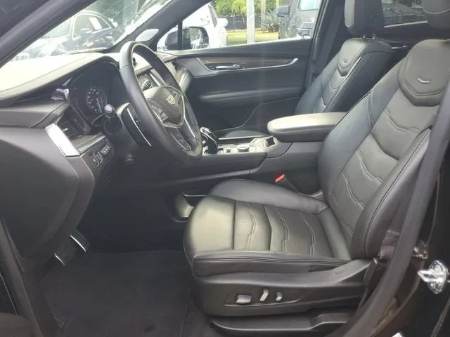 2024 Cadillac XT5 Sport photo 17