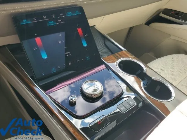 2025 Cadillac Escalade ESV Sport Platinum photo 30