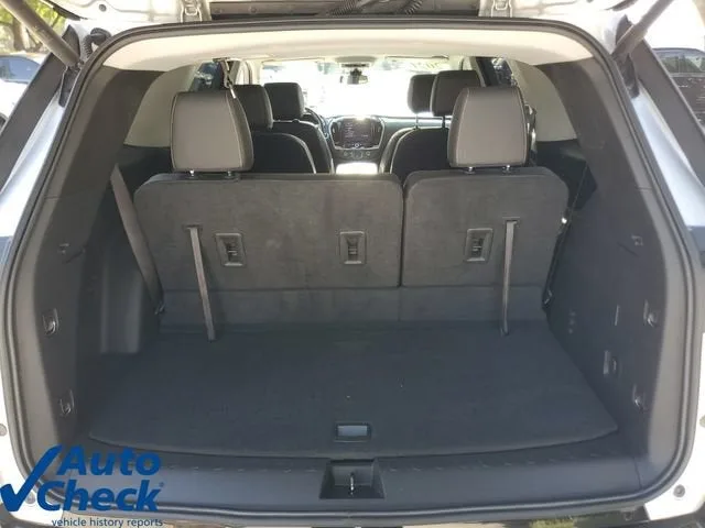 2021 Chevrolet Traverse Premier photo 10