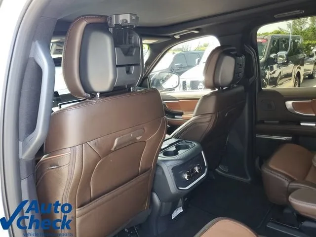 2026 Ford Expedition Max King Ranch photo 17