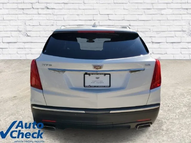 2018 Cadillac XT5 Premium Luxury FWD photo 3