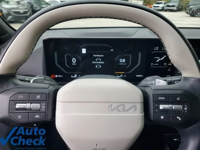 2025 Kia K4 GT-Line photo 22