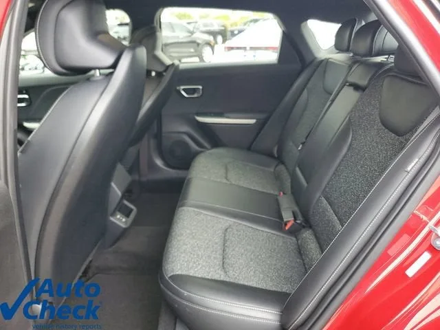 2025 Kia K4 GT-Line photo 11