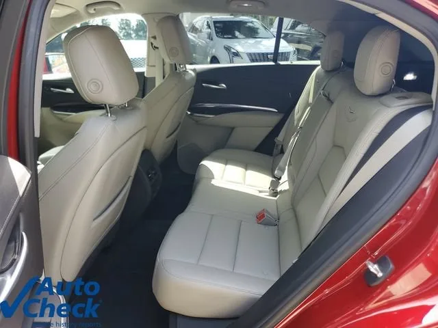 2023 Cadillac XT4 Luxury photo 12