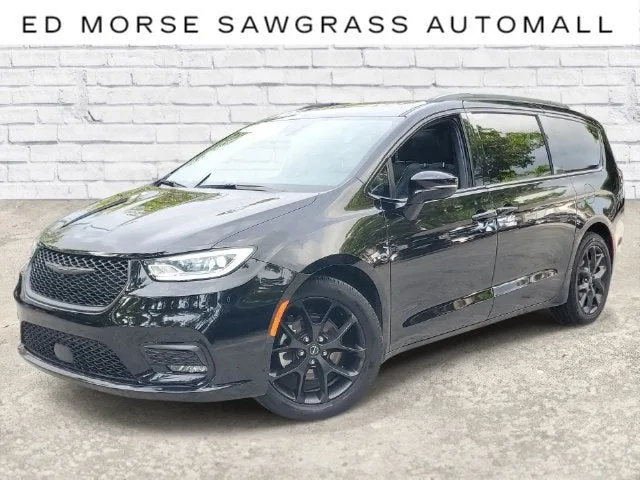 2026 Chrysler Pacifica