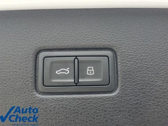 2023 Audi SQ7 Prestige TFSI quattro Tiptronic photo 10