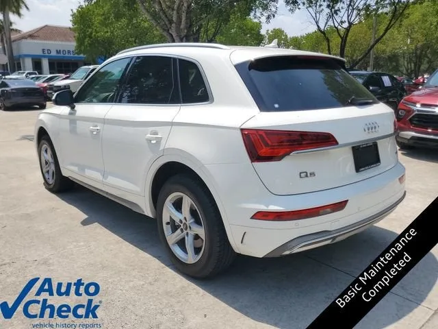 2021 Audi Q5 Premium photo 2