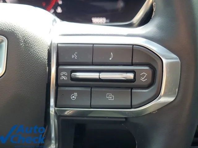 2024 GMC Canyon Denali photo 23