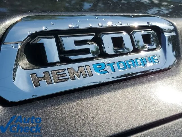 2023 RAM 1500 Big Horn Crew Cab 4x2 5'7" Box photo 6