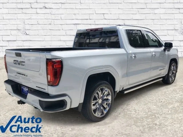 2026 GMC Sierra 1500 Denali photo 4
