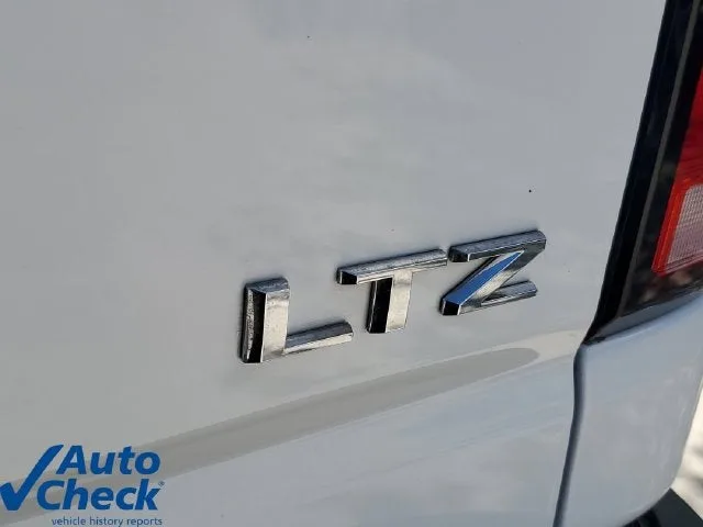 2025 Chevrolet Silverado 3500 HD LTZ photo 10