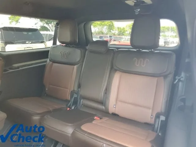 2026 Ford Expedition Max King Ranch photo 15