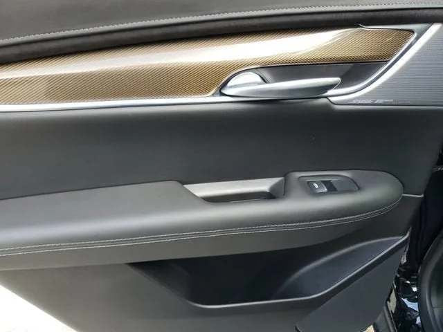 2024 Cadillac XT5 Sport photo 13