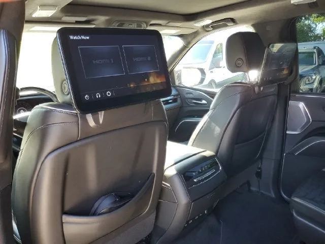 2023 Cadillac Escalade ESV 4WD Sport Platinum photo 13