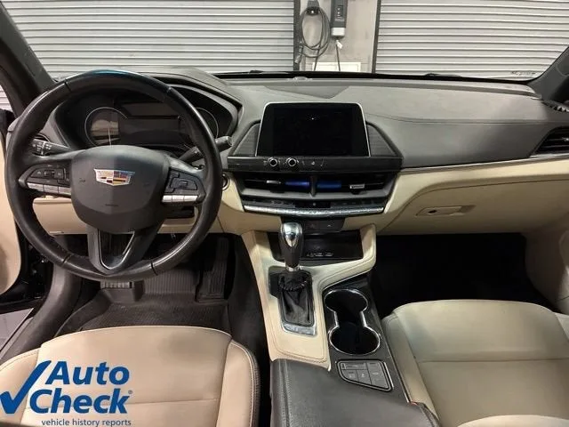 2025 Cadillac CT4 Luxury photo 12