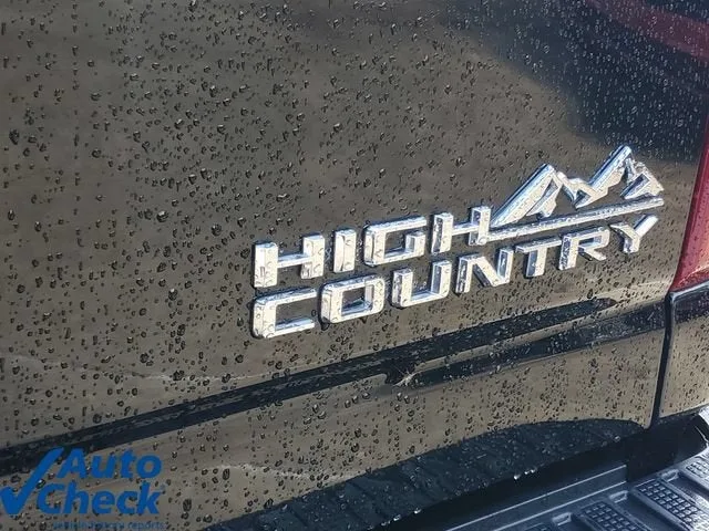 2022 Chevrolet Silverado 2500 HD High Country photo 9