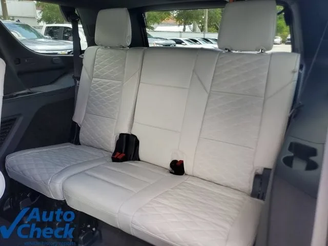 2026 Cadillac Escalade V-Series photo 13