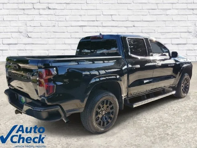 2026 Chevrolet Colorado WT photo 4