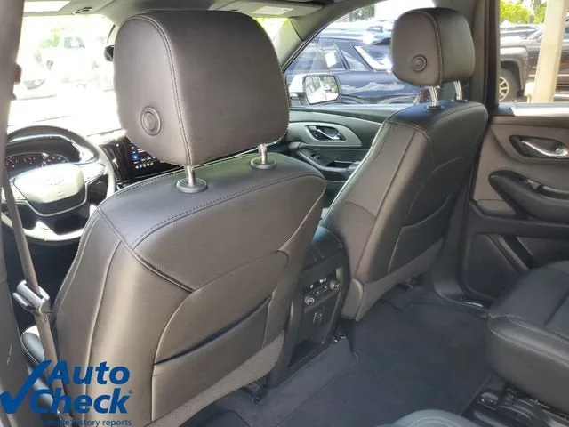2023 Chevrolet Traverse LT Leather photo 14