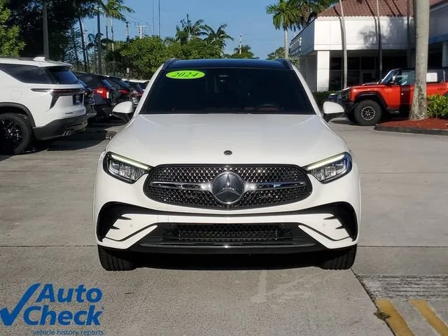 2024 Mercedes-Benz GLC 300 SUV photo 6
