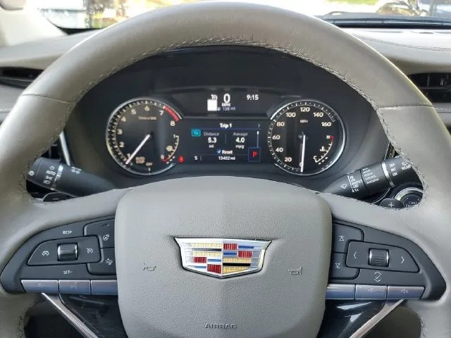 2025 Cadillac XT6 Premium Luxury photo 24