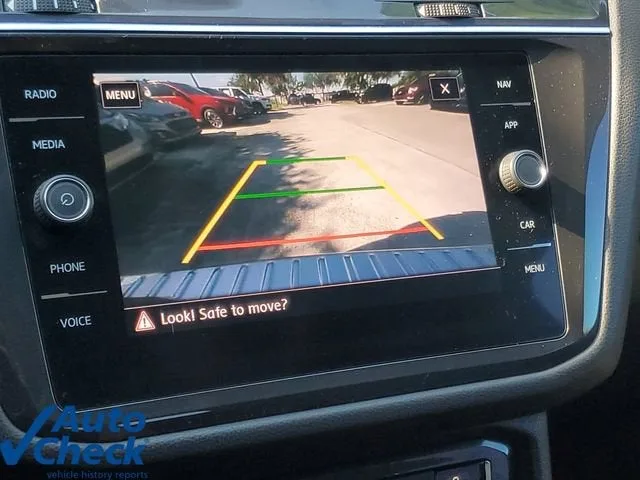 2019 Volkswagen Tiguan 2.0T SEL photo 27