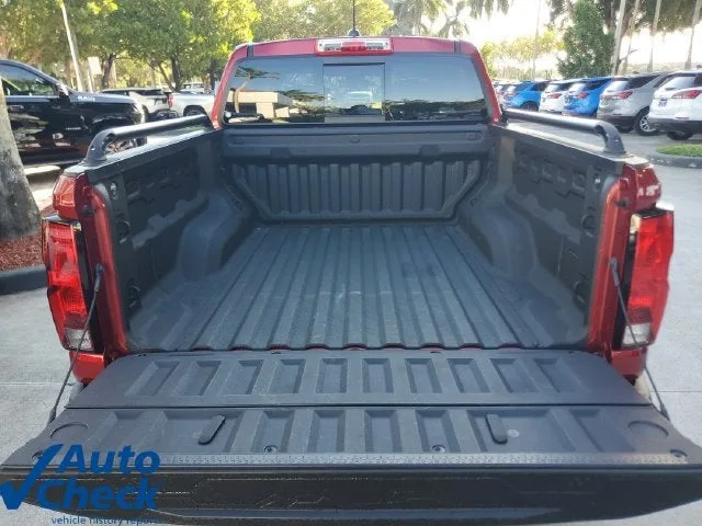 2025 Chevrolet Colorado Trail Boss photo 9