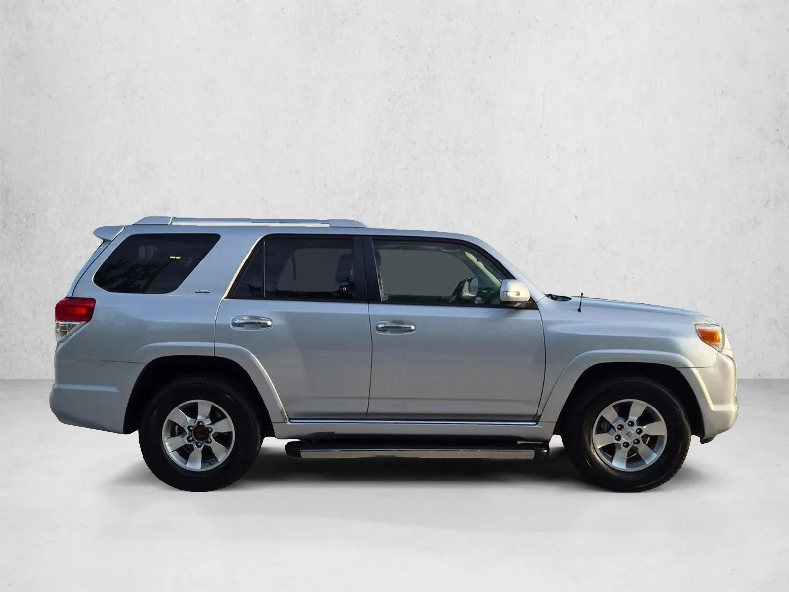 2012 Toyota 4Runner RWD 4dr V6 SR5 (Natl) photo 4