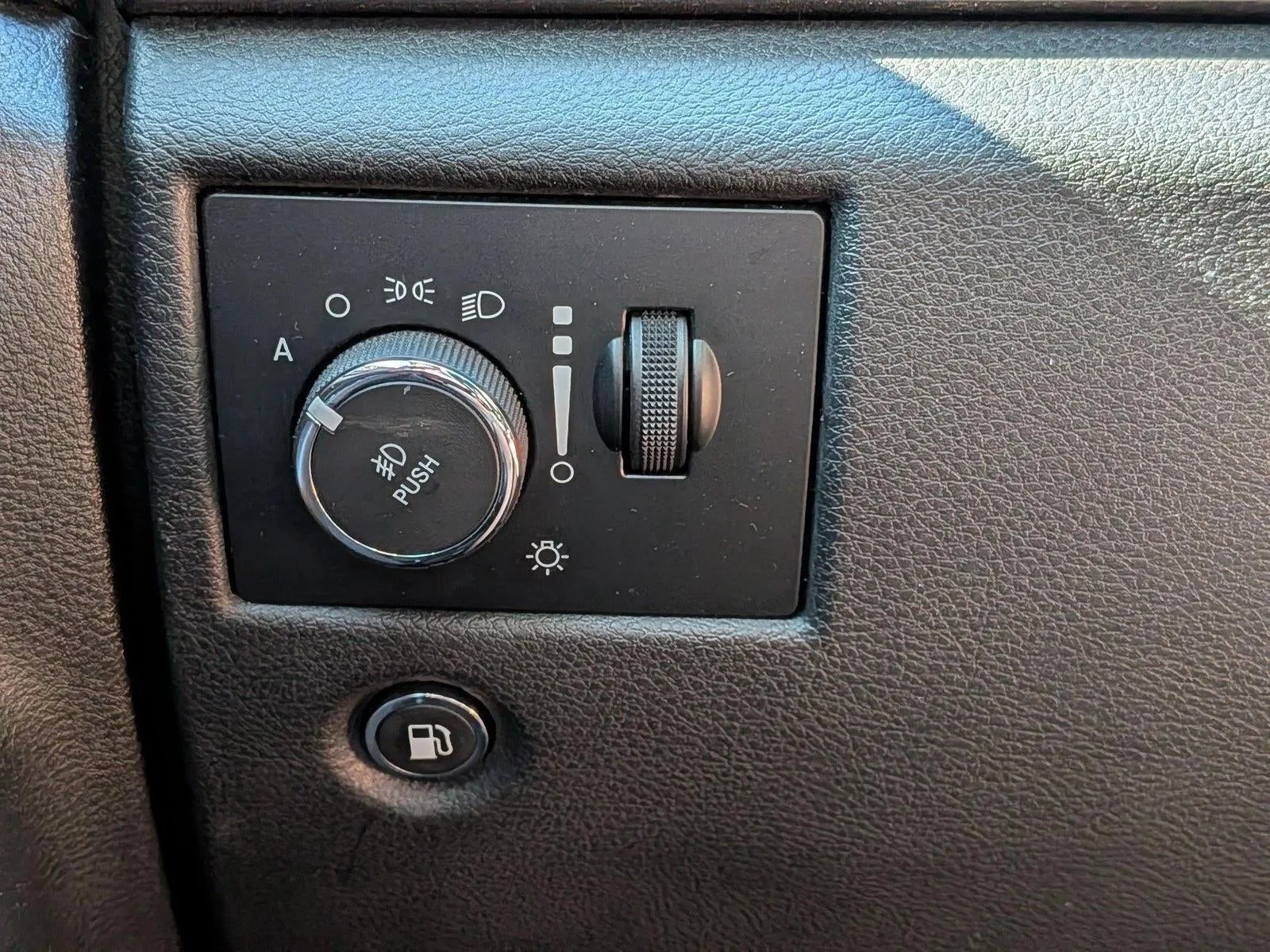 2018 Jeep Grand Cherokee Altitude 4x2 *Ltd Avail* photo 10