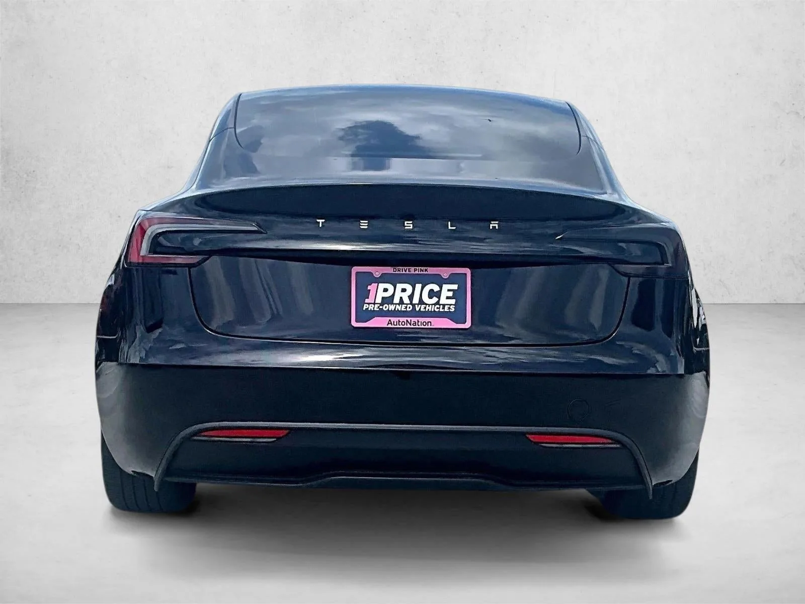 2025 Tesla Model 3 Long Range photo 4