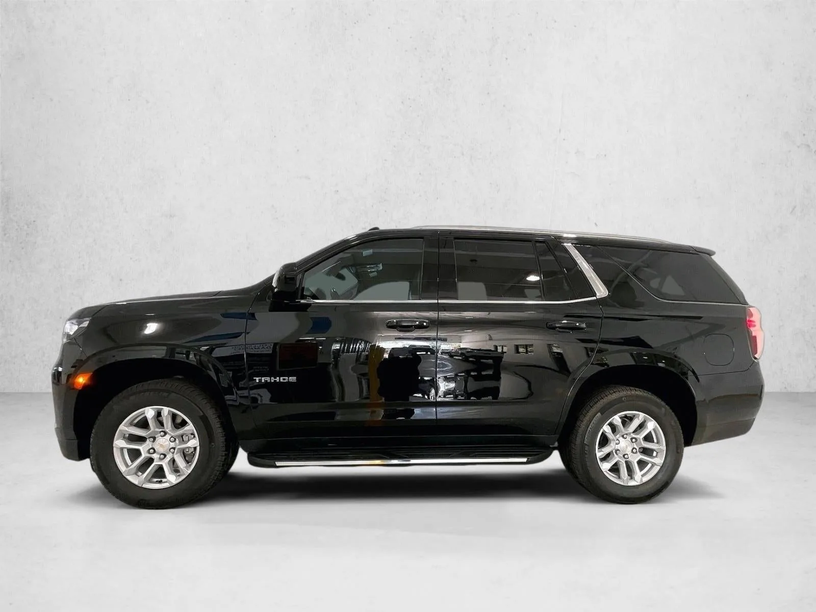 2022 Chevrolet Tahoe LS photo 6