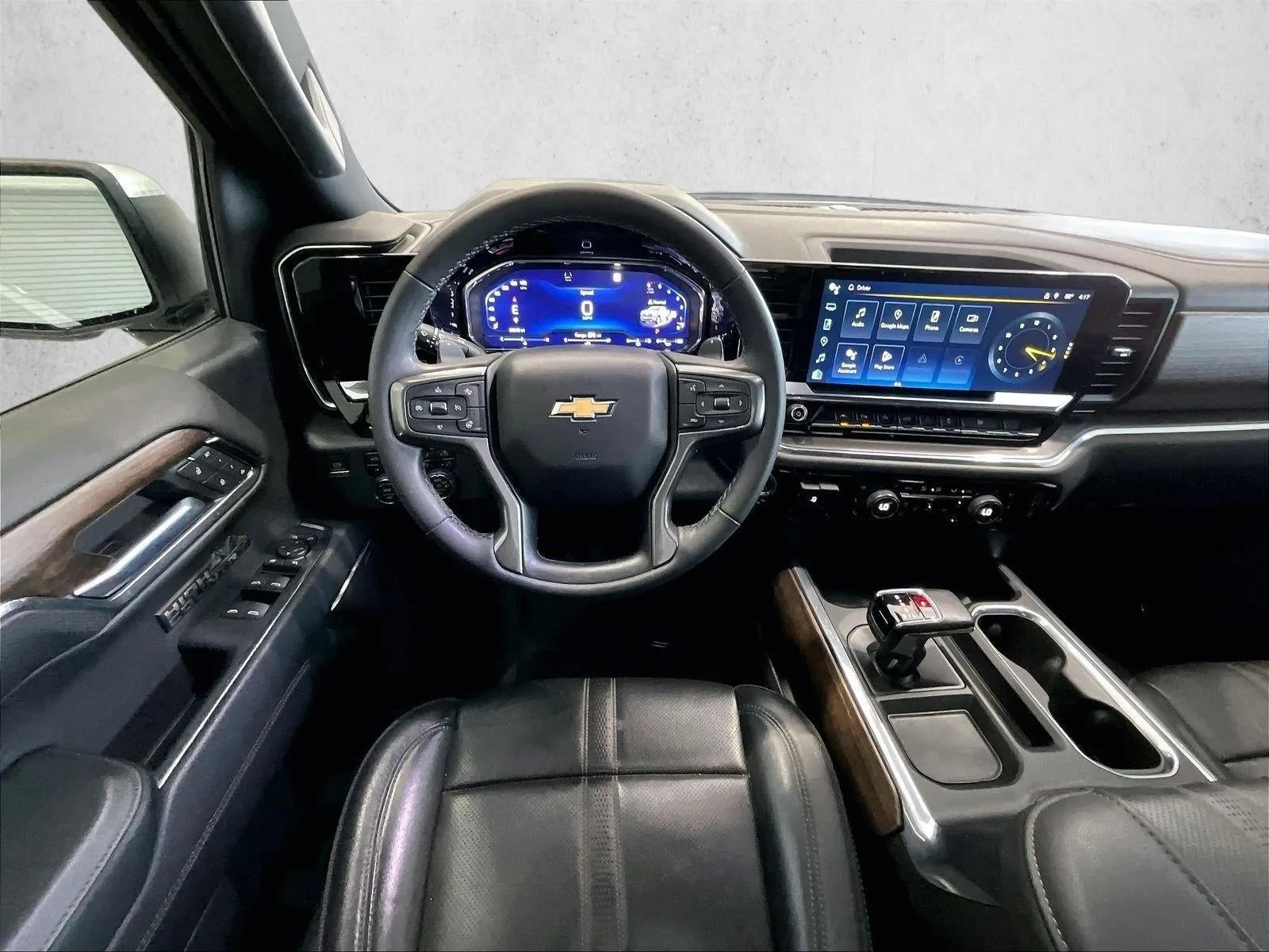 2023 Chevrolet Silverado 1500 High Country photo 7